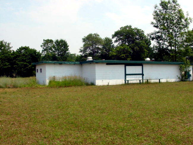 Seaway Drive-In Theatre - June 2002 Photo (newer photo)